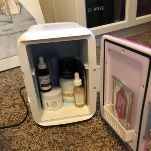 Beauty fridge 4L SOLD local